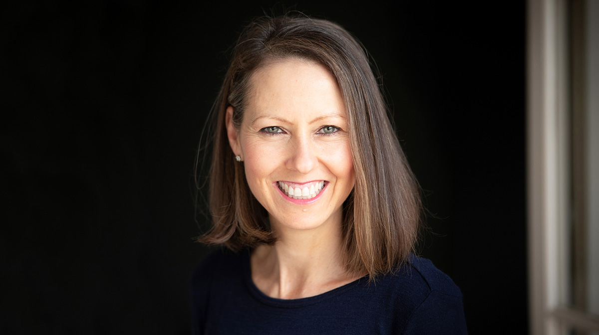 Contact Donna Nolan